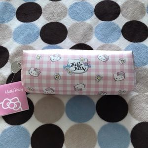 Hello Kitty pencil holder